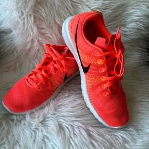 Nike Athletic Shoes NikeFlex Bottom